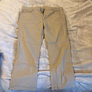 Men’s Khaki Magellan Pants 36W